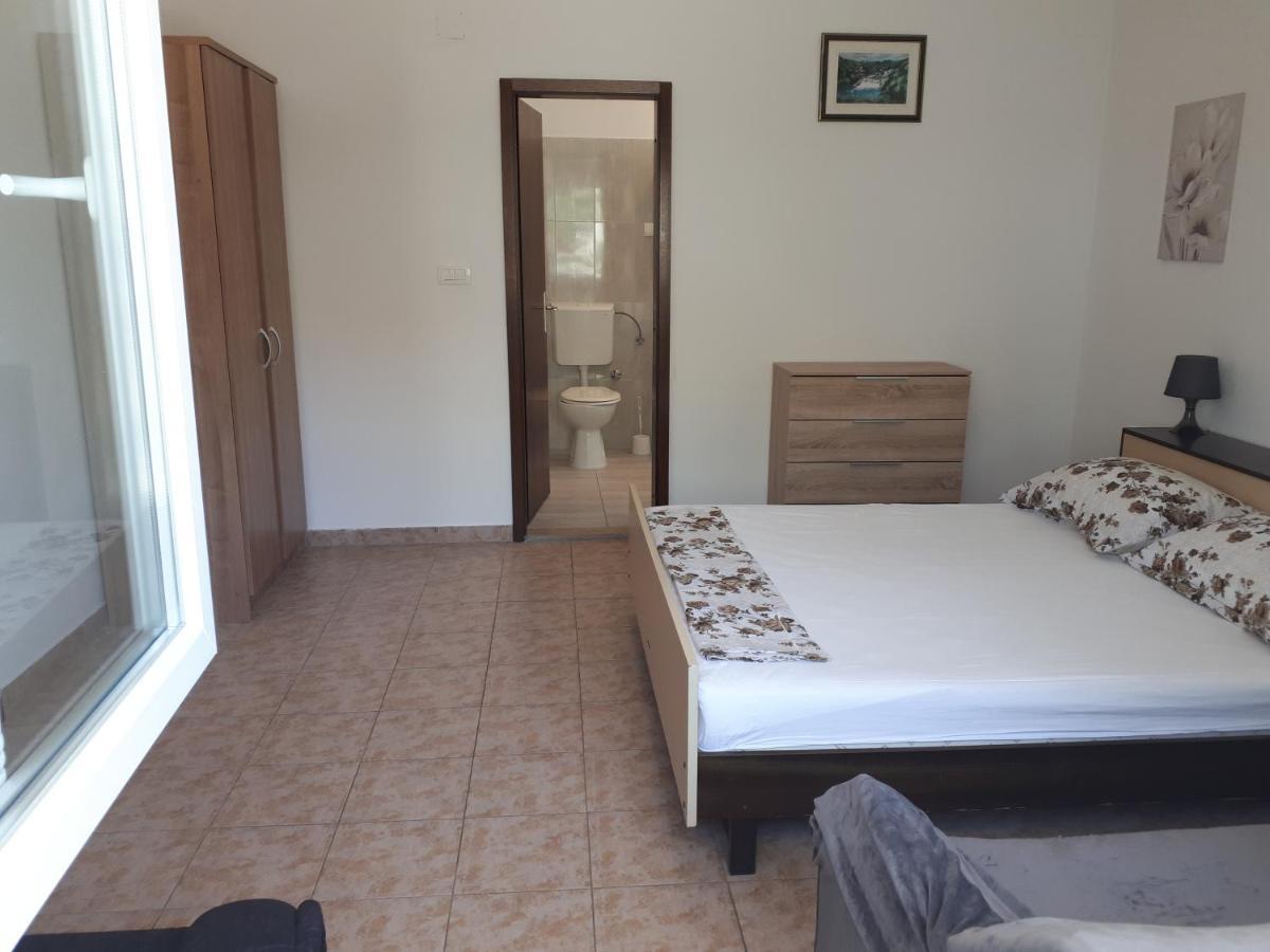 Anic Apartments Stanici Екстериор снимка